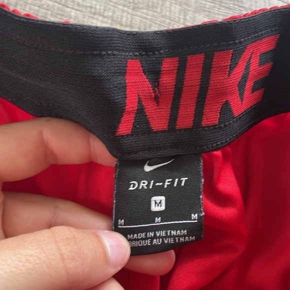 Nike Dri-Fit Size Medium Red Athletic Shorts - Picture 4 of 6
